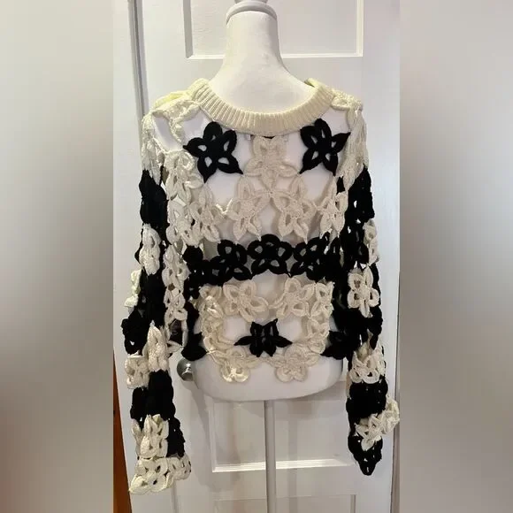 Zara Limited Edition Black White Women's Floral Crochet Sweater Boho Festival - Picture 6 of 16